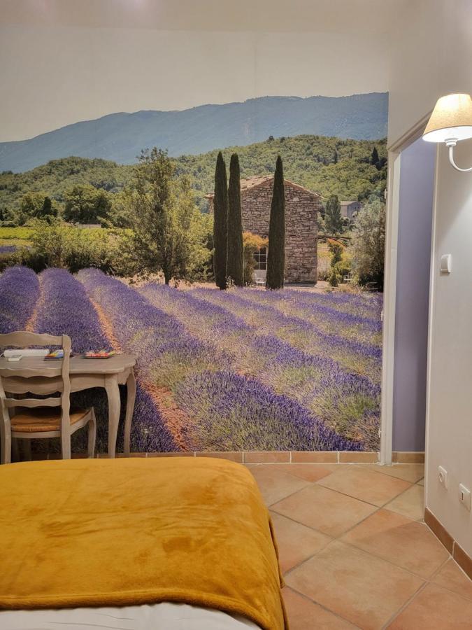 Chambre d hôtes AU CŒUR DES OLIVIERS Marselha Exterior foto